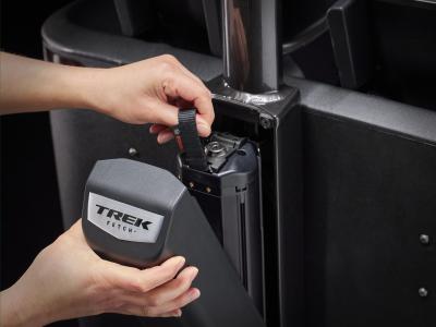 Trek Fetch+ 4 EU OSFM Dnister Black Produktbild 4