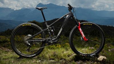 Trek FUEL+ EX 9.7 EU L Gloss Navy Smoke/Matte Trek Blac Produktbild 10