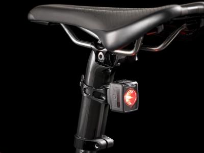 Trek Seatpost Trek Round Seat Cap 135mm 20mm Offset Bla Produktbild 1